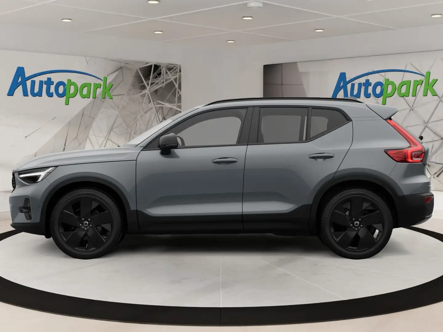 Volvo XC40 Black Edition Plus, B3 Mild Hybrid, Benzin Plus Bl Silber - 2