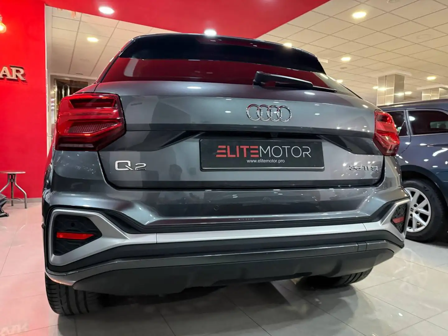 Audi Q2 35 TFSI Adrenalin S tronic 110kW Gris - 1