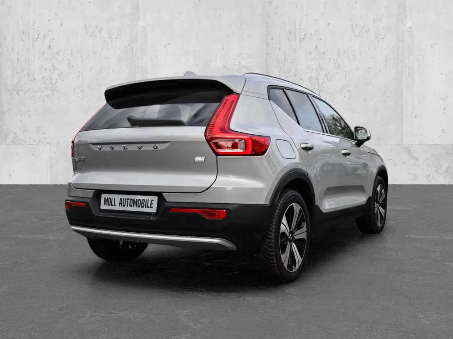 Volvo XC40 Core Recharge Plug-In Hybrid 2WD T4 Twin Engine EU Silber - 2