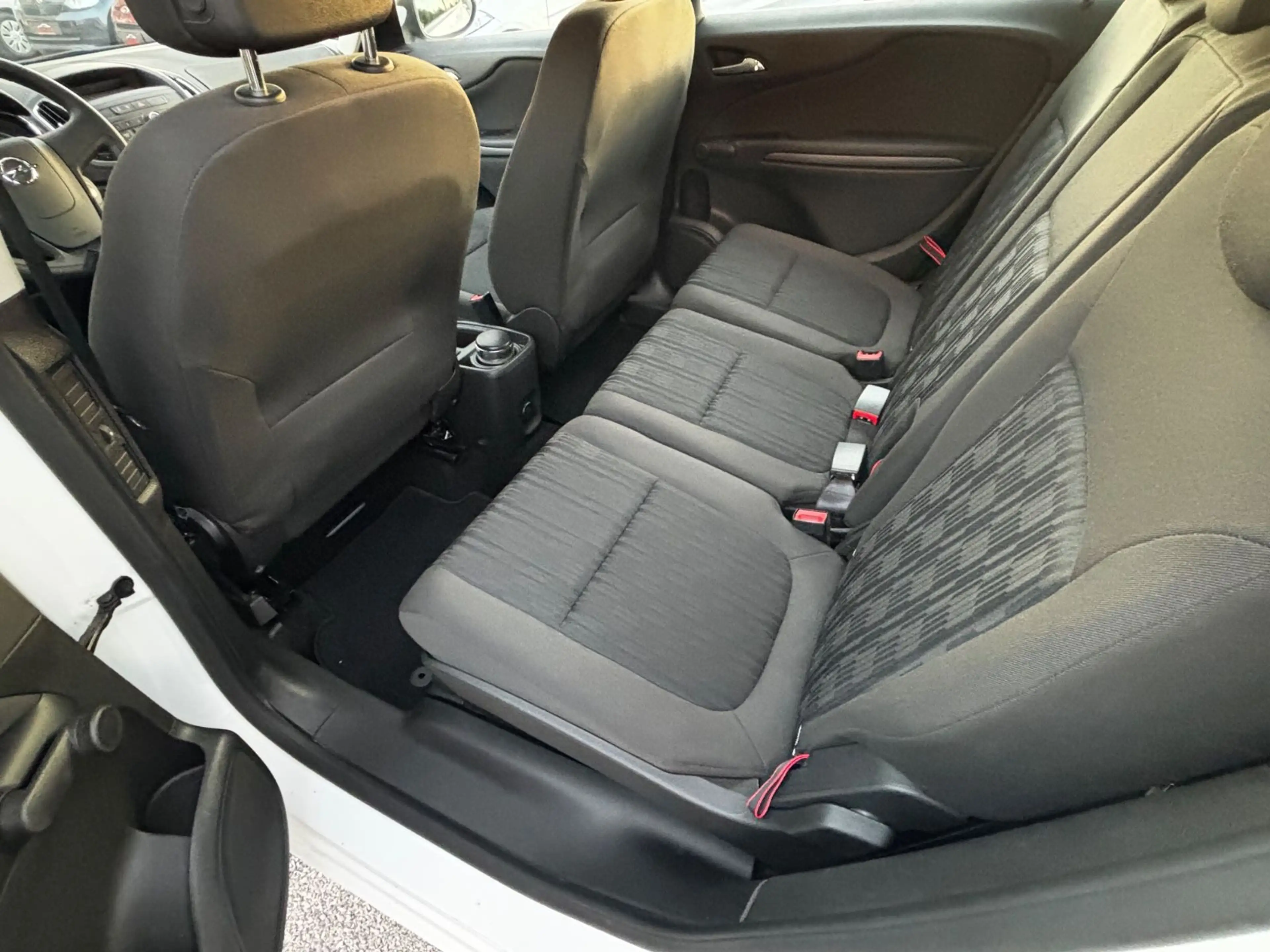 Opel Zafira C Tourer Selection 1.4 LMF*KLIMA*AUX*5TÜR — photo 14