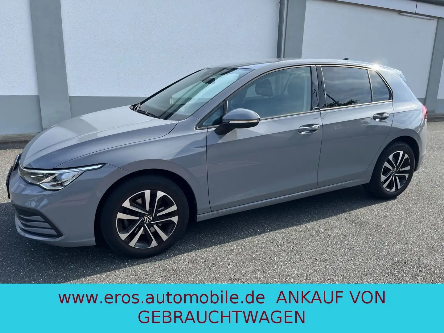 Volkswagen Golf VIII Lim. United 1.0 eTSI/MILDHYBRID/SH/LH Gris - 1