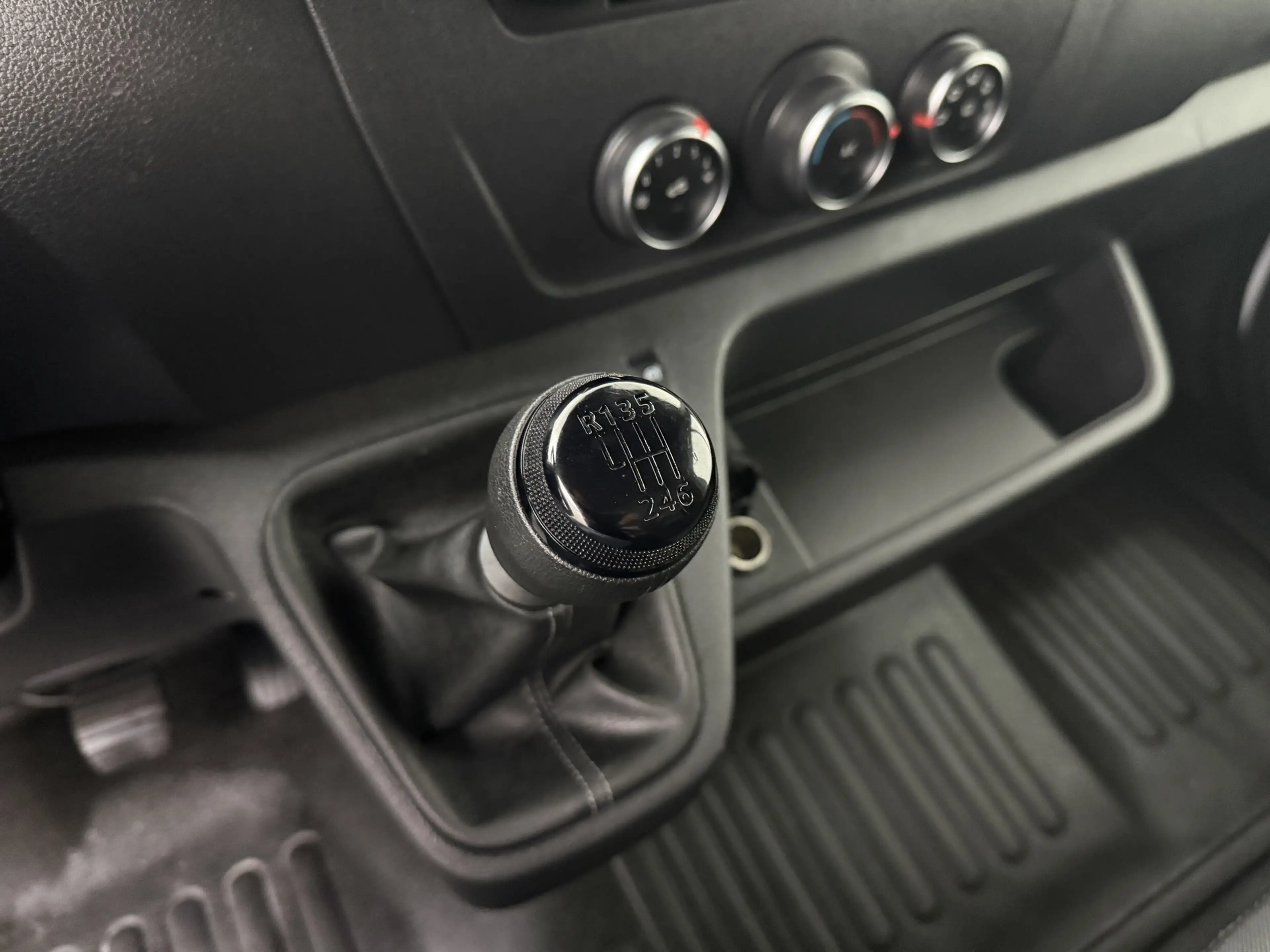 Nissan Interstar 3.5DCi 165PK Bakwagen+Laadklep | Dakspoiler | Navi — photo 16