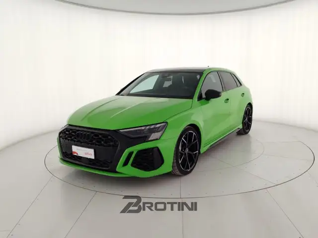 Audi RS TFSI quattro S tronic