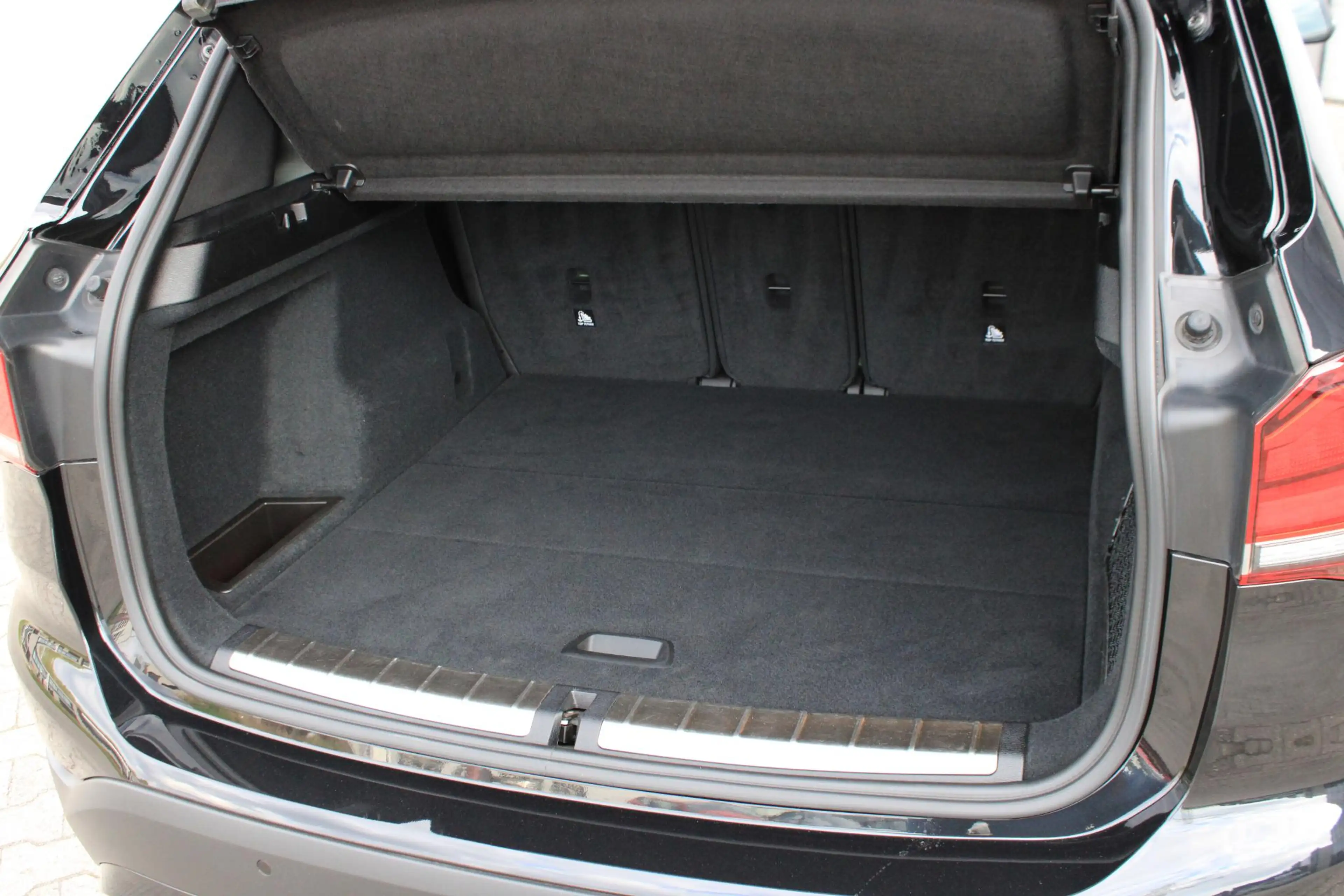 BMW X1 sDrive18i Camera | Stoelverwarming | Navi | Leder — photo 21