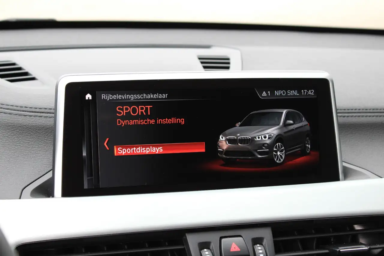 BMW X1 sDrive18i Camera Stoelverwarming Navi Leder, миниатюра 10