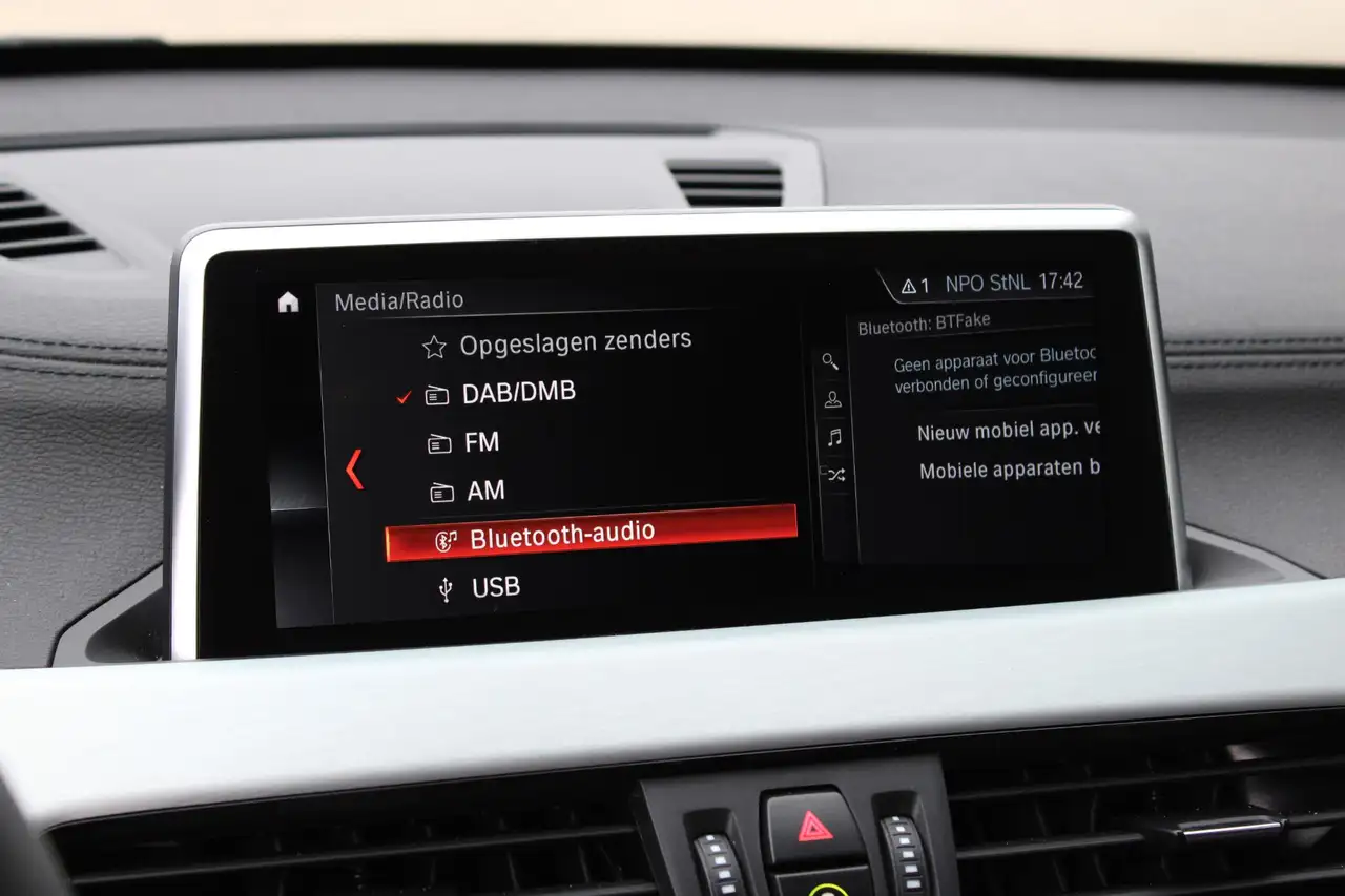BMW X1 sDrive18i Camera Stoelverwarming Navi Leder, миниатюра 24