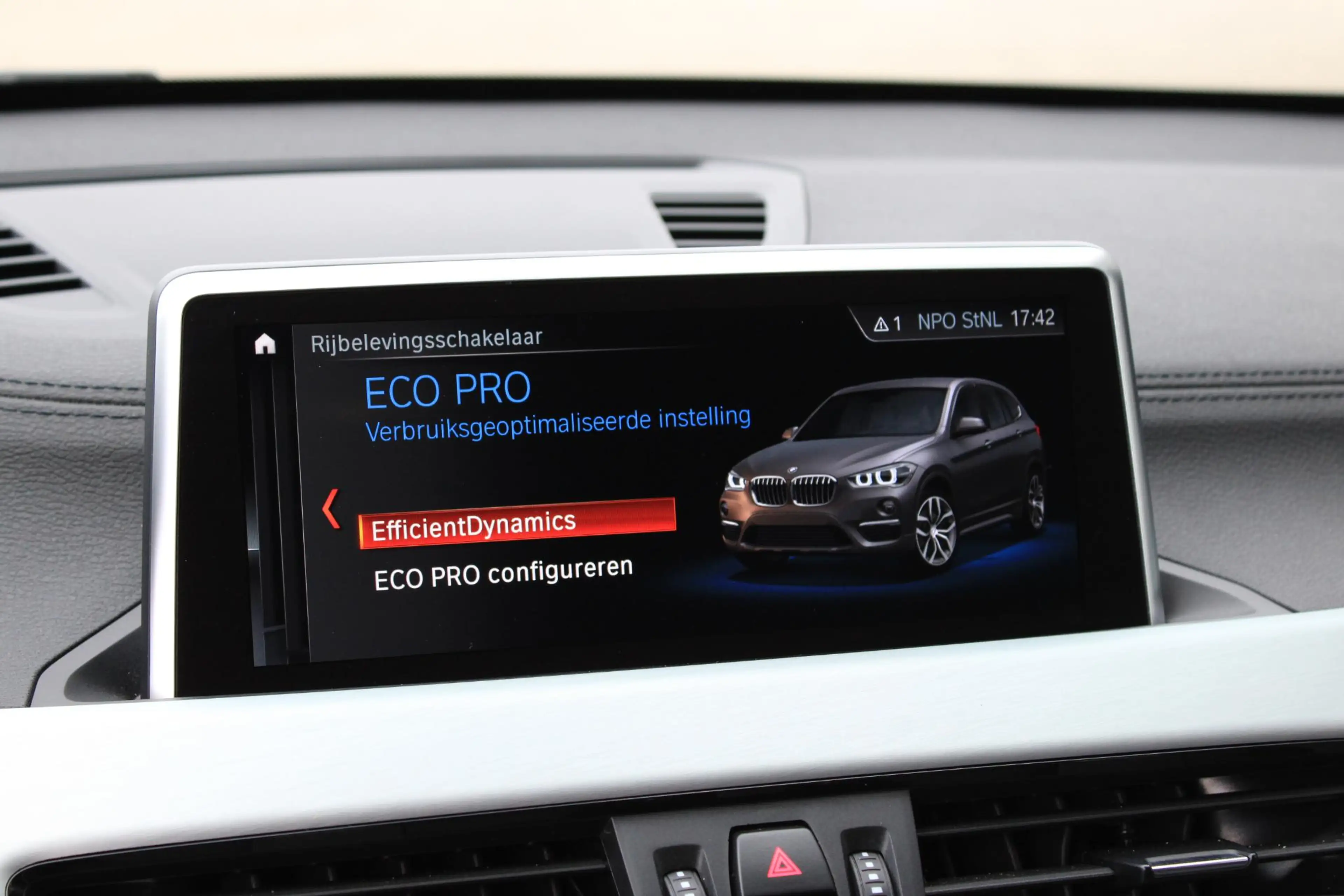 BMW X1 sDrive18i Camera | Stoelverwarming | Navi | Leder — photo 9