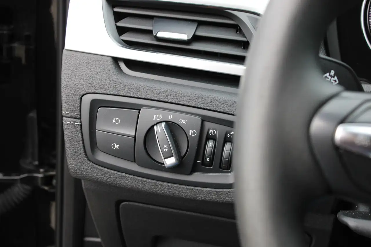 BMW X1 sDrive18i Camera Stoelverwarming Navi Leder, миниатюра 19