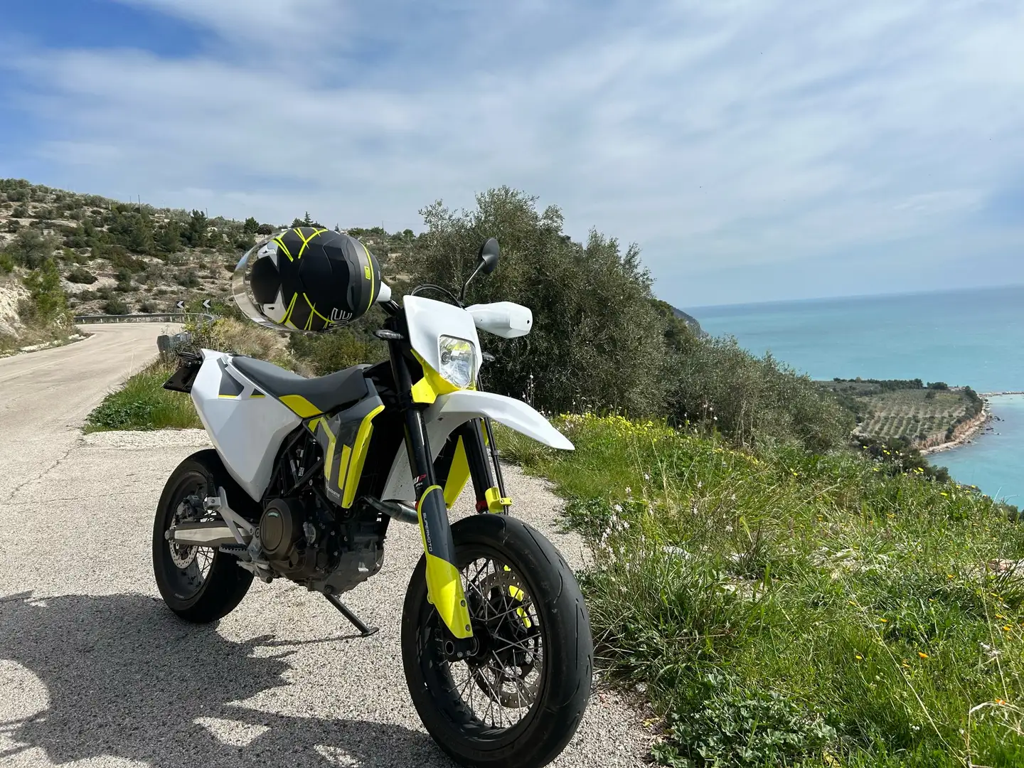 Husqvarna 701 Supermoto supermoto Blanc - 1