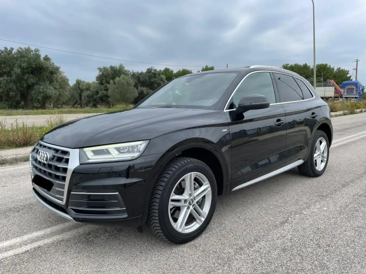 Audi Q5 2.0 TDI 190 CV quattro S tronic Business Sport Nero - 1