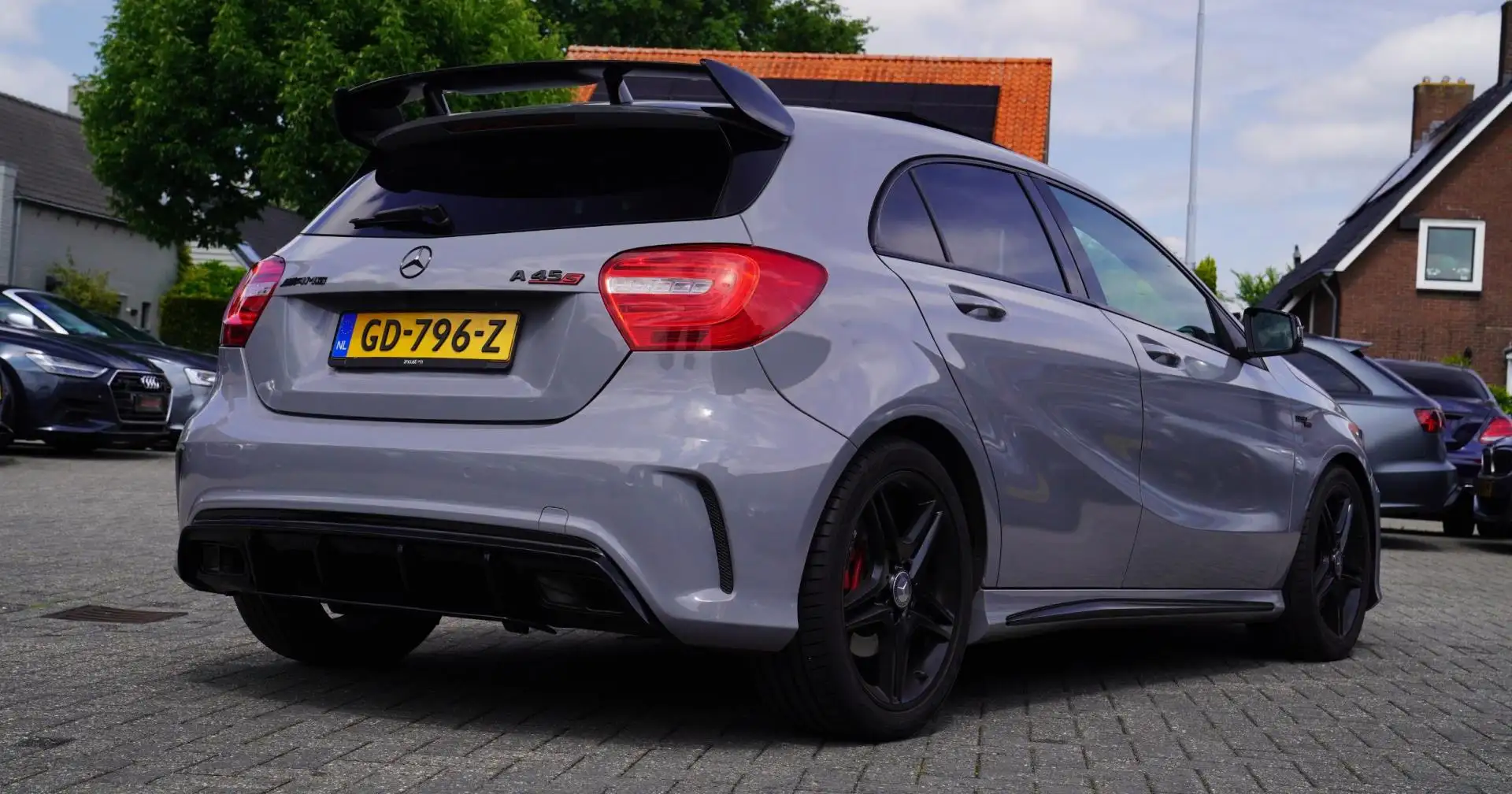 Mercedes-Benz A 250 Sport AMG | A45S AMG Pakket | Carbon | AMG Spoiler Rood - 2