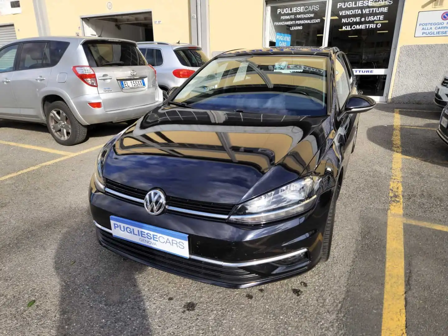 Volkswagen Golf 5p 1.6 tdi Executive 115cv Noir - 1