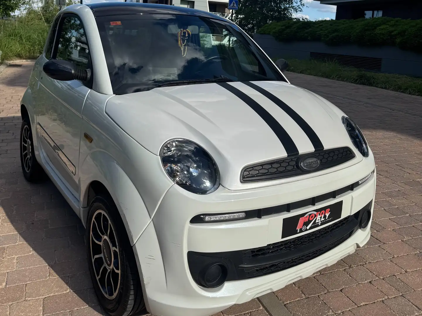 Microcar Due Microcar Due, 2018 – Edición con look deportivo Schwarz - 1
