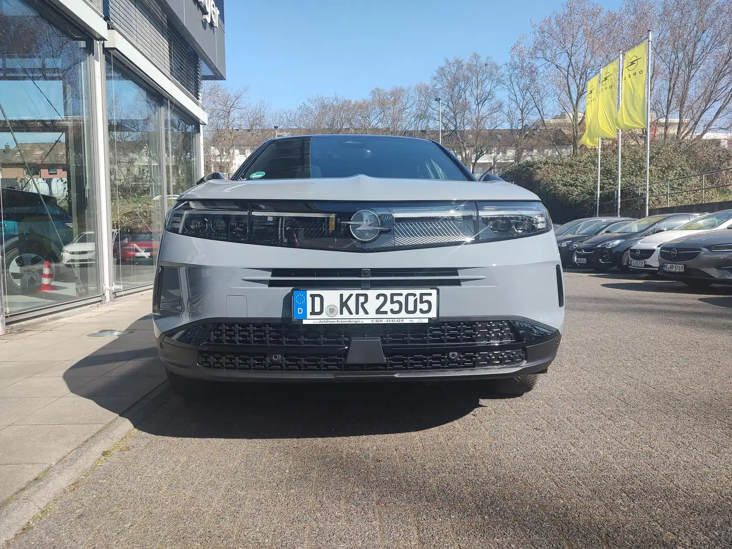 Opel Grandland 1.2 GS AT Schiebedach 360° RFK Navi Grijs - 2