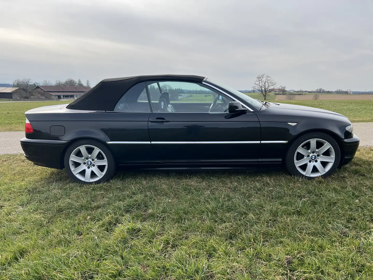 BMW 320 Ci/Klima/SHZ/Leder8xbereift Schwarz - 2