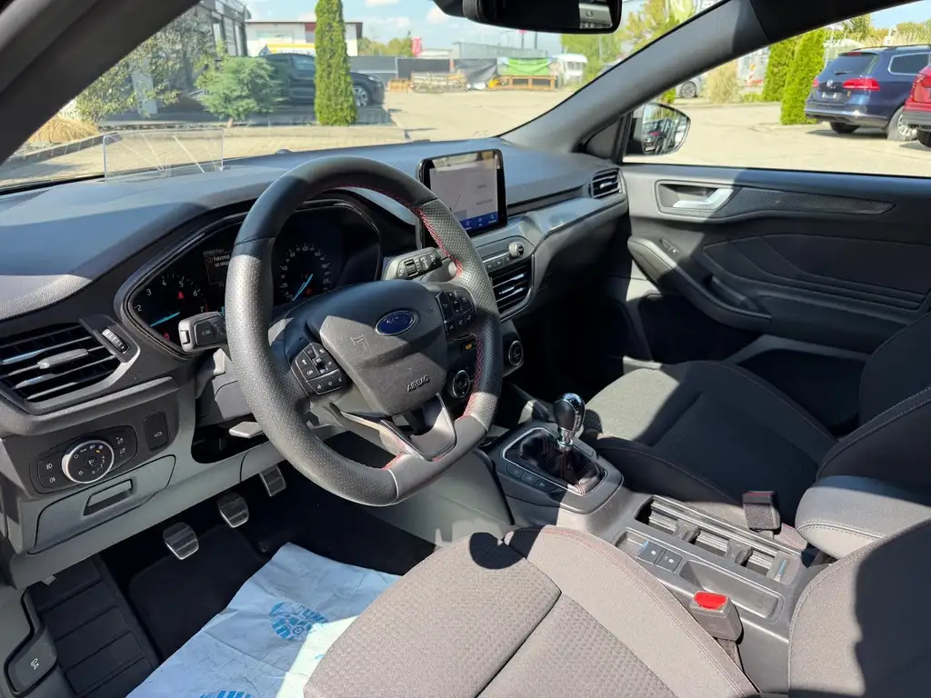 Ford Focus Turnier ST-Line | ACC | Head Up | Spurass Bild 6
