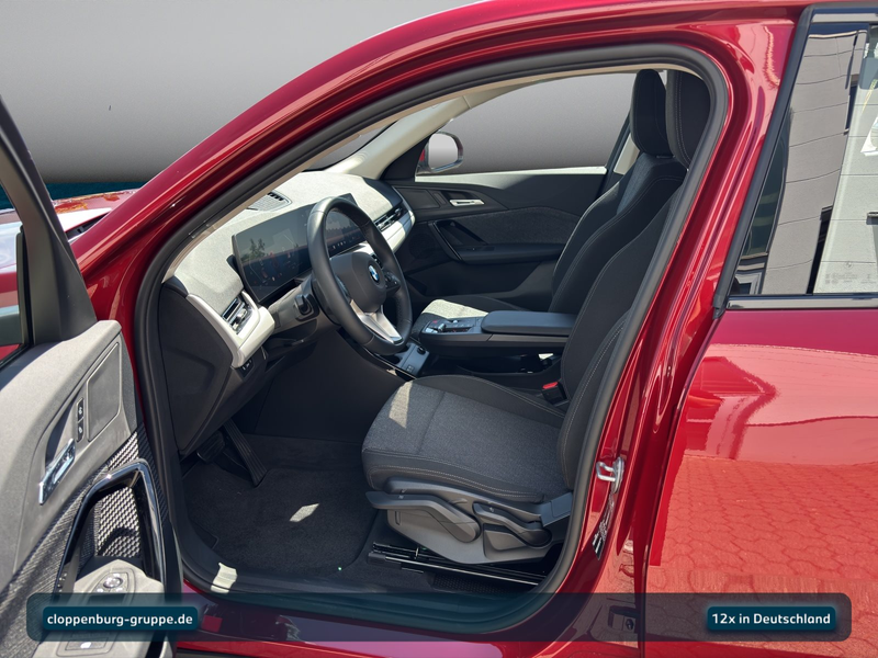BMW X2 sDrive20i — photo 12