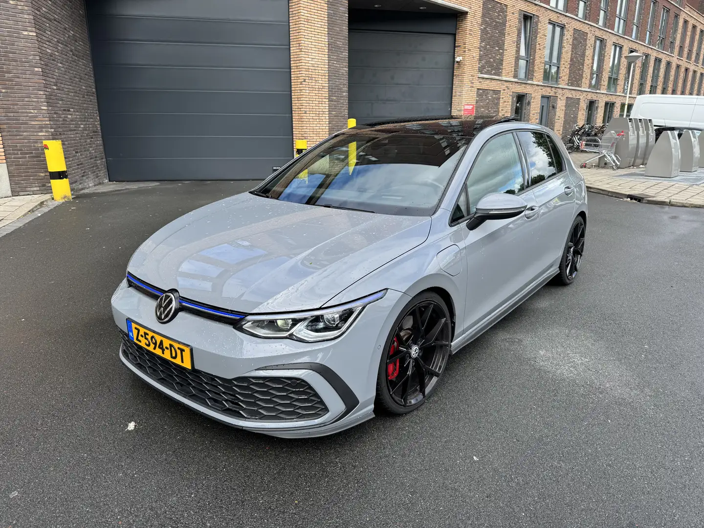 Volkswagen Golf 1.4 GTE Plug-In-Hybrid DSG - 1