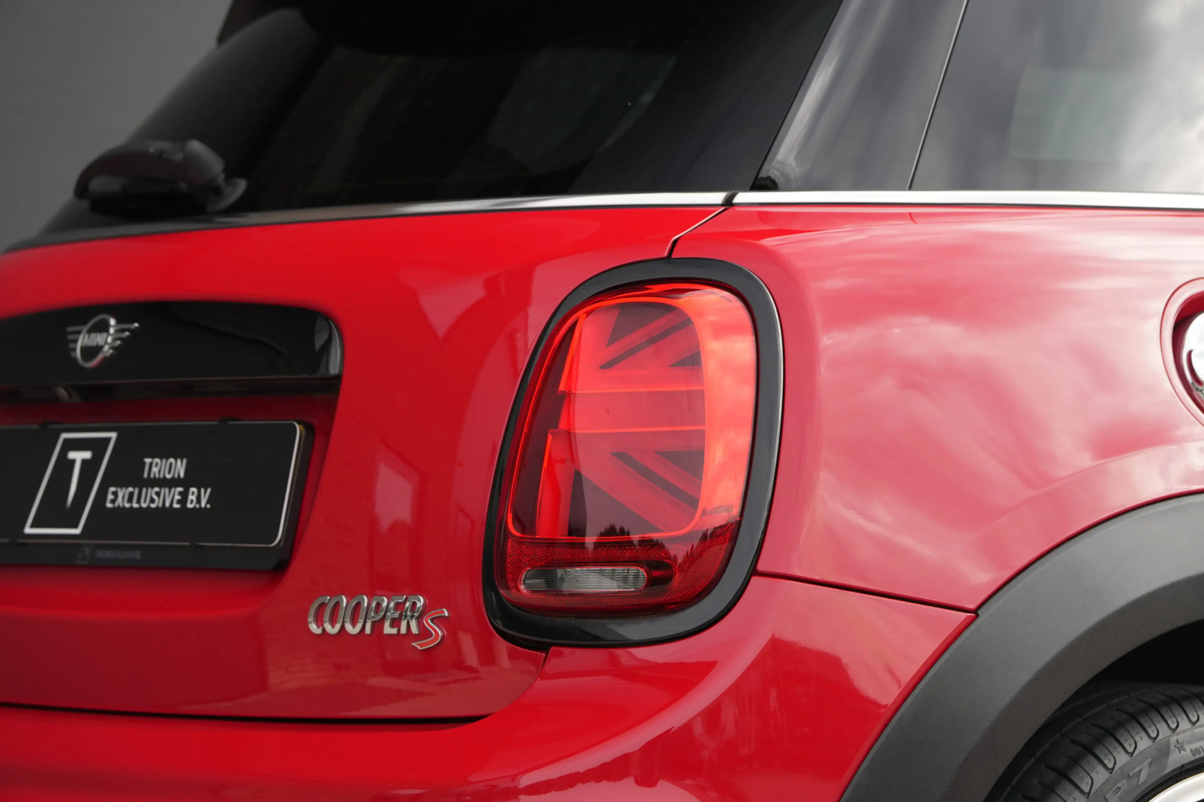 MINI John Cooper Works S 2.0 5-Deurs Knightsbridge | H&K | JCW Uitlaat | — photo 13