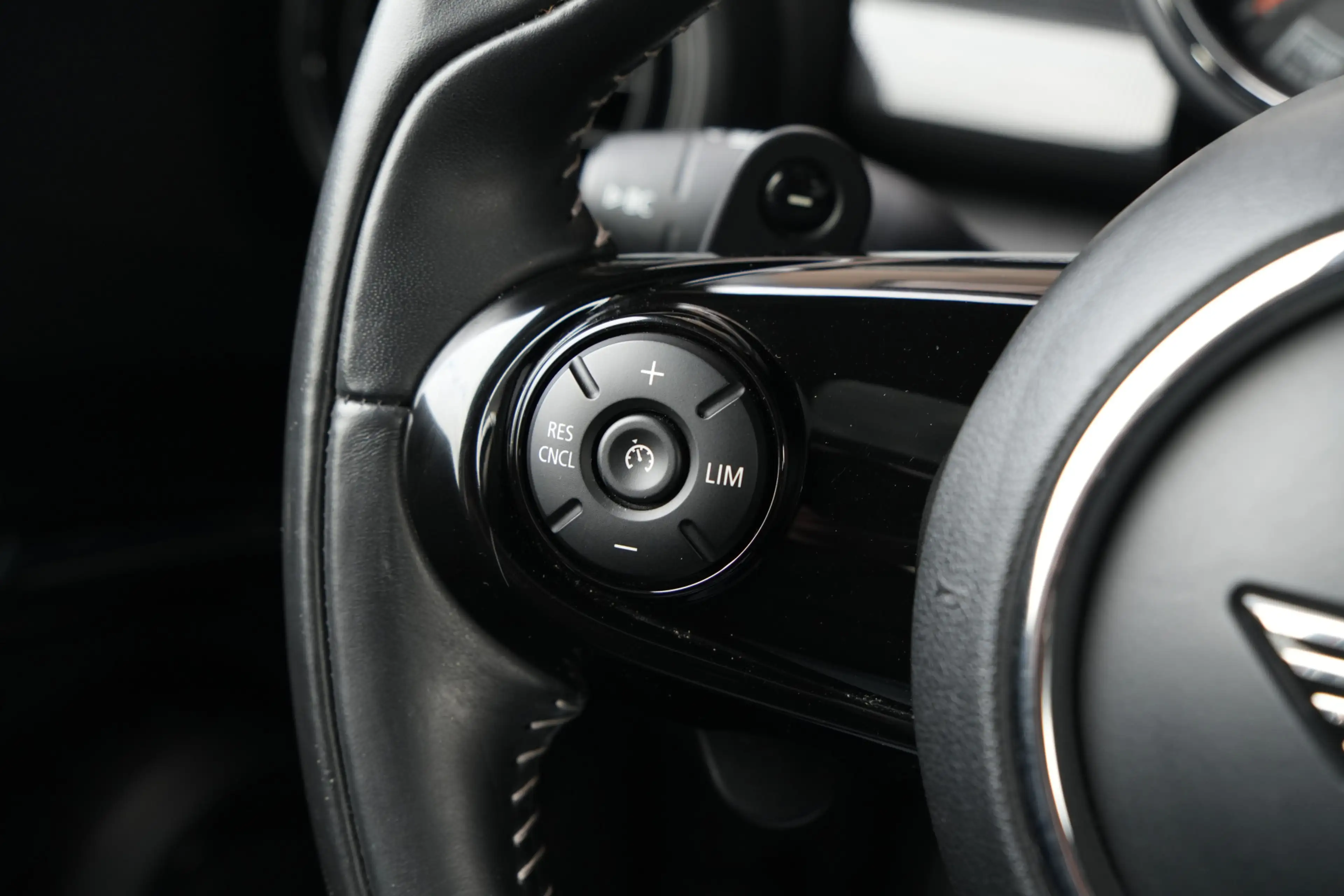 MINI John Cooper Works S 2.0 5-Deurs Knightsbridge | H&K | JCW Uitlaat | — photo 32