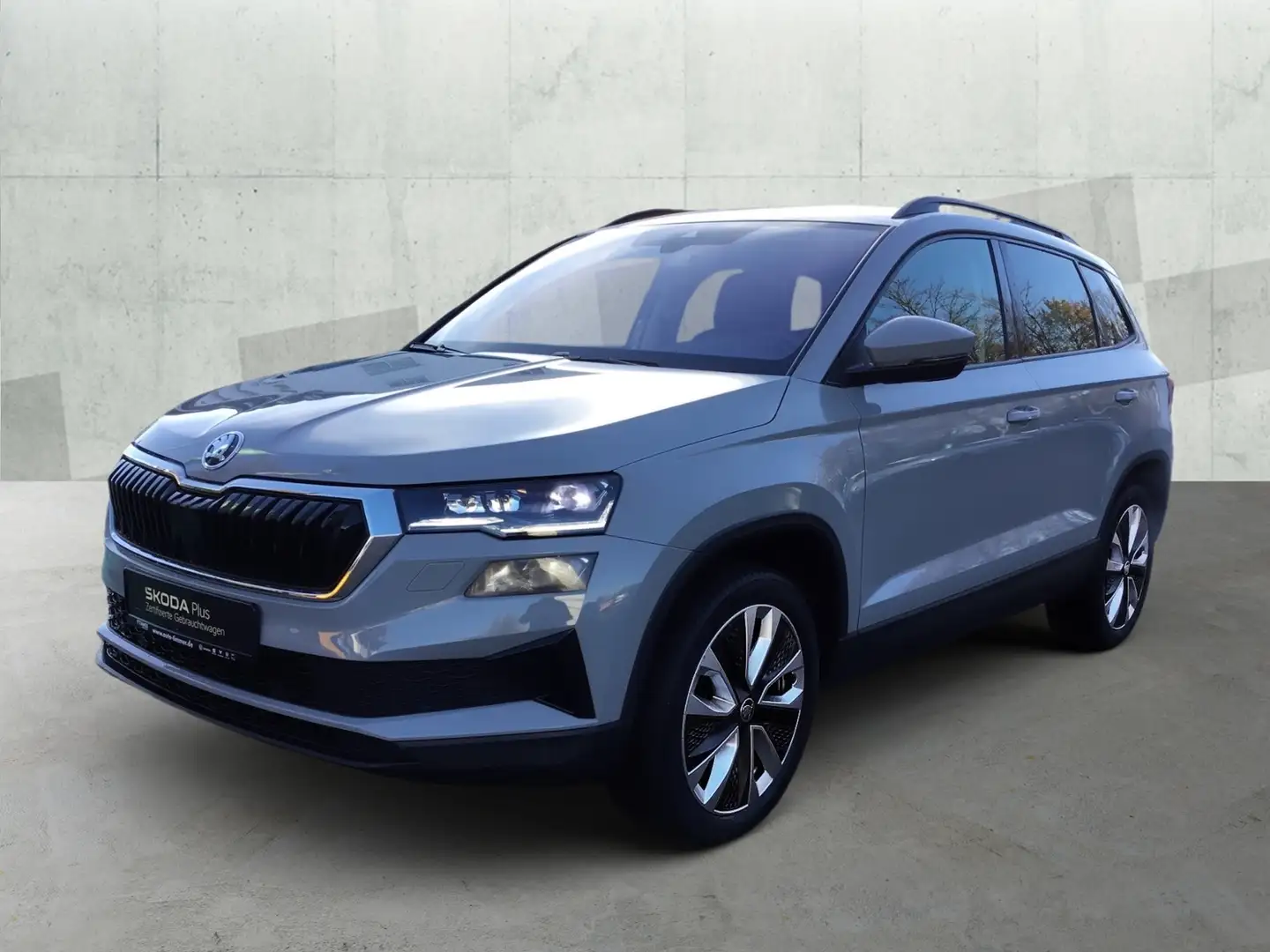 Skoda Karoq 1.5 TSI DSG STYLE *AHK *MATRIX *ACC *RKAM *NAVI * Grau - 2