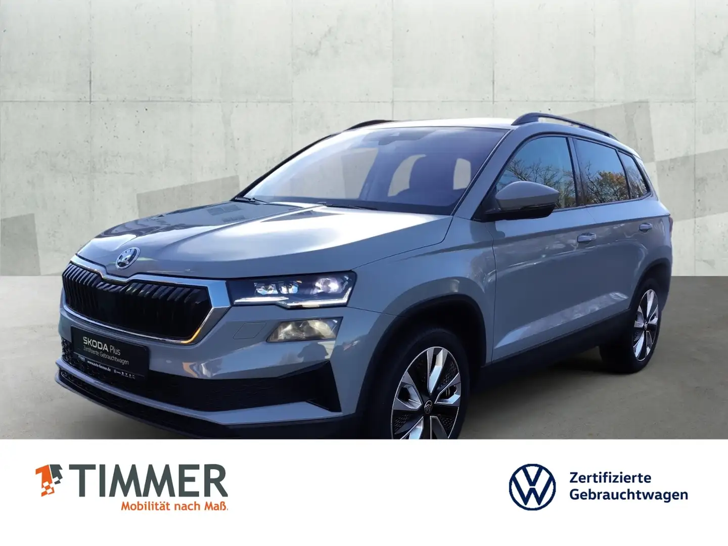 Skoda Karoq 1.5 TSI DSG STYLE *AHK *MATRIX *ACC *RKAM *NAVI * Grau - 1