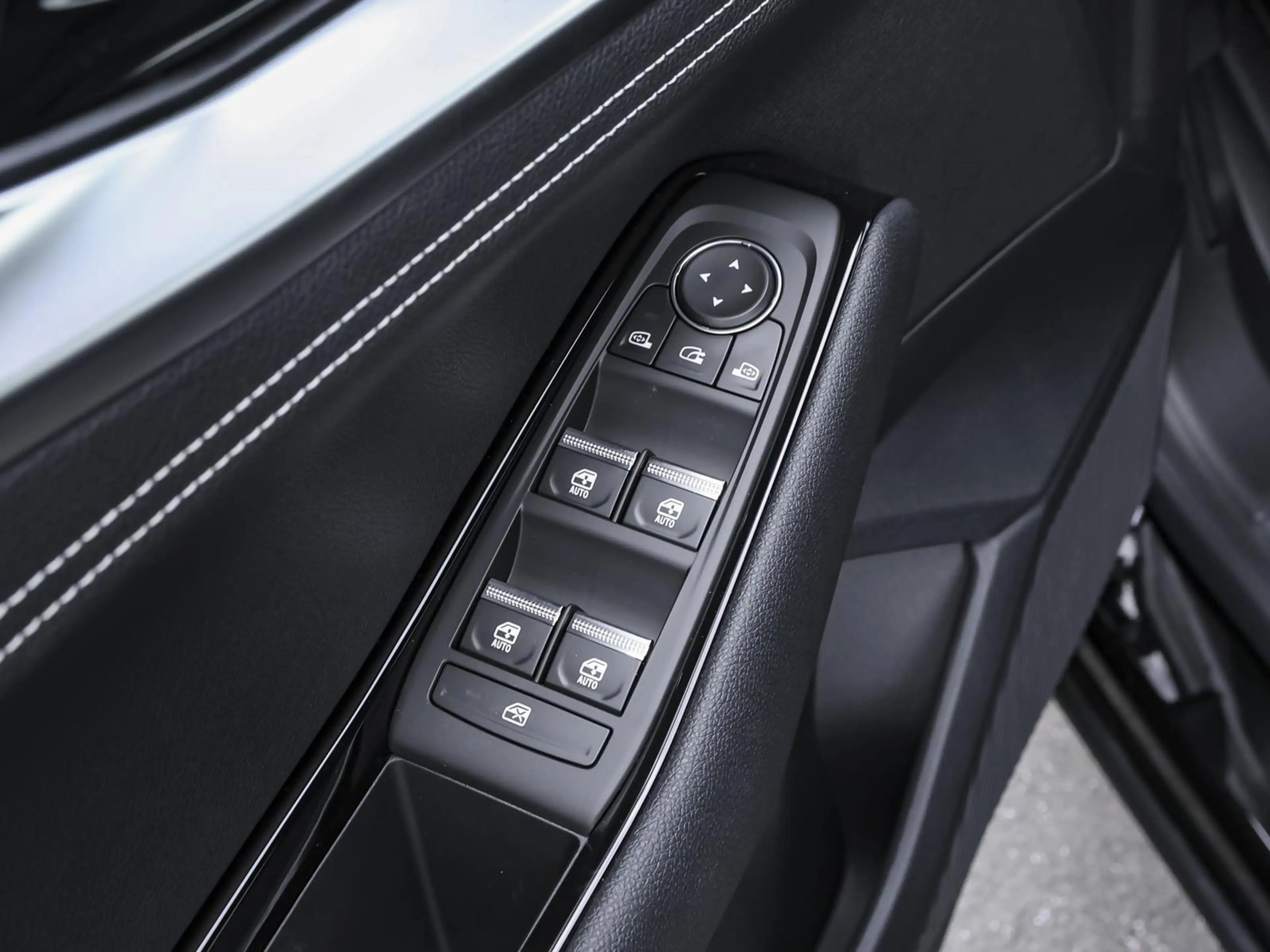 Renault Austral Techno Full Hybrid E-Tech 200 NAVI SHZ — photo 9