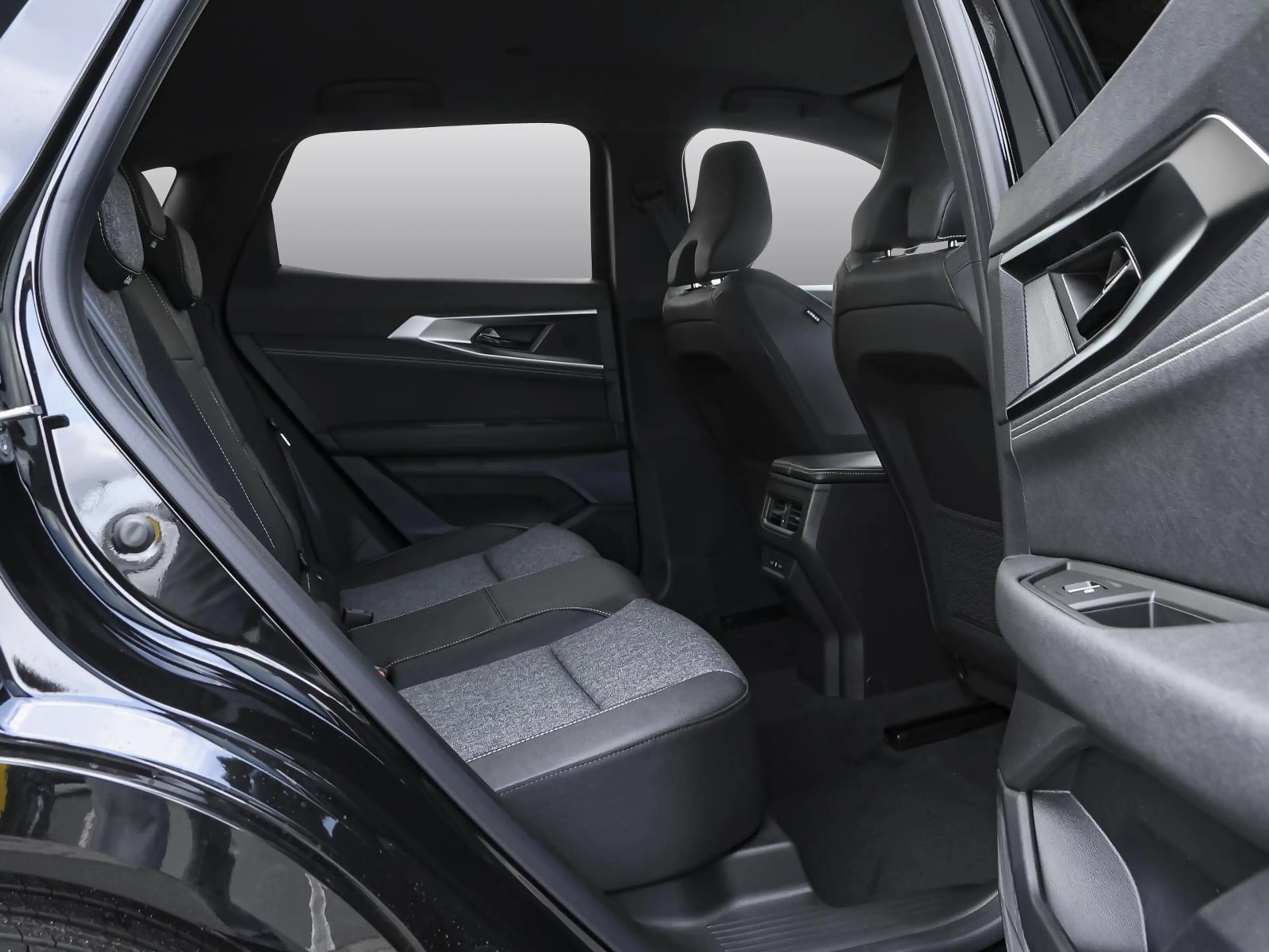 Renault Austral Techno Full Hybrid E-Tech 200 NAVI SHZ — photo 4