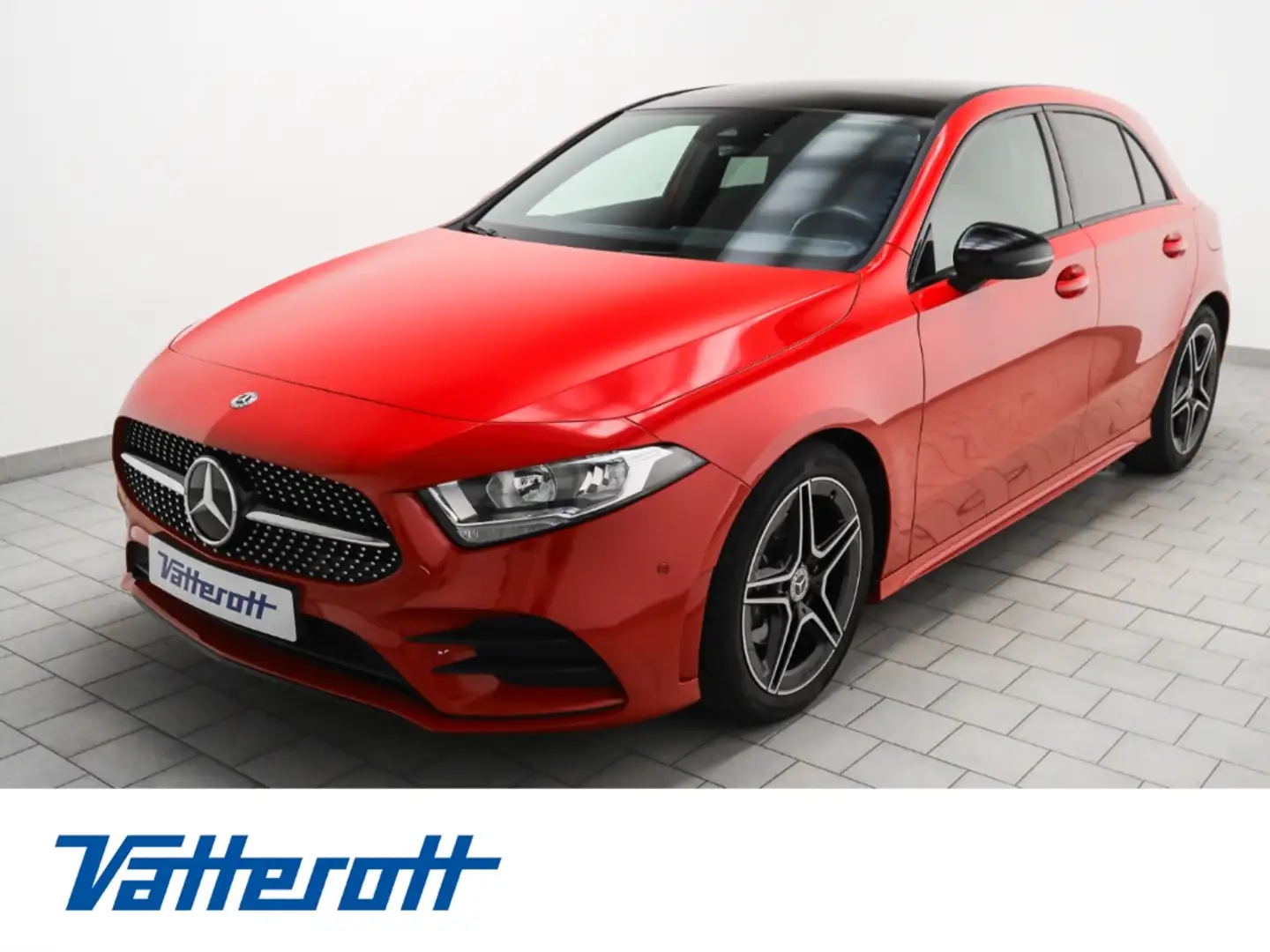 Mercedes-Benz A 180 AMG Line Panodach Kamera Night Paket Rot - 1