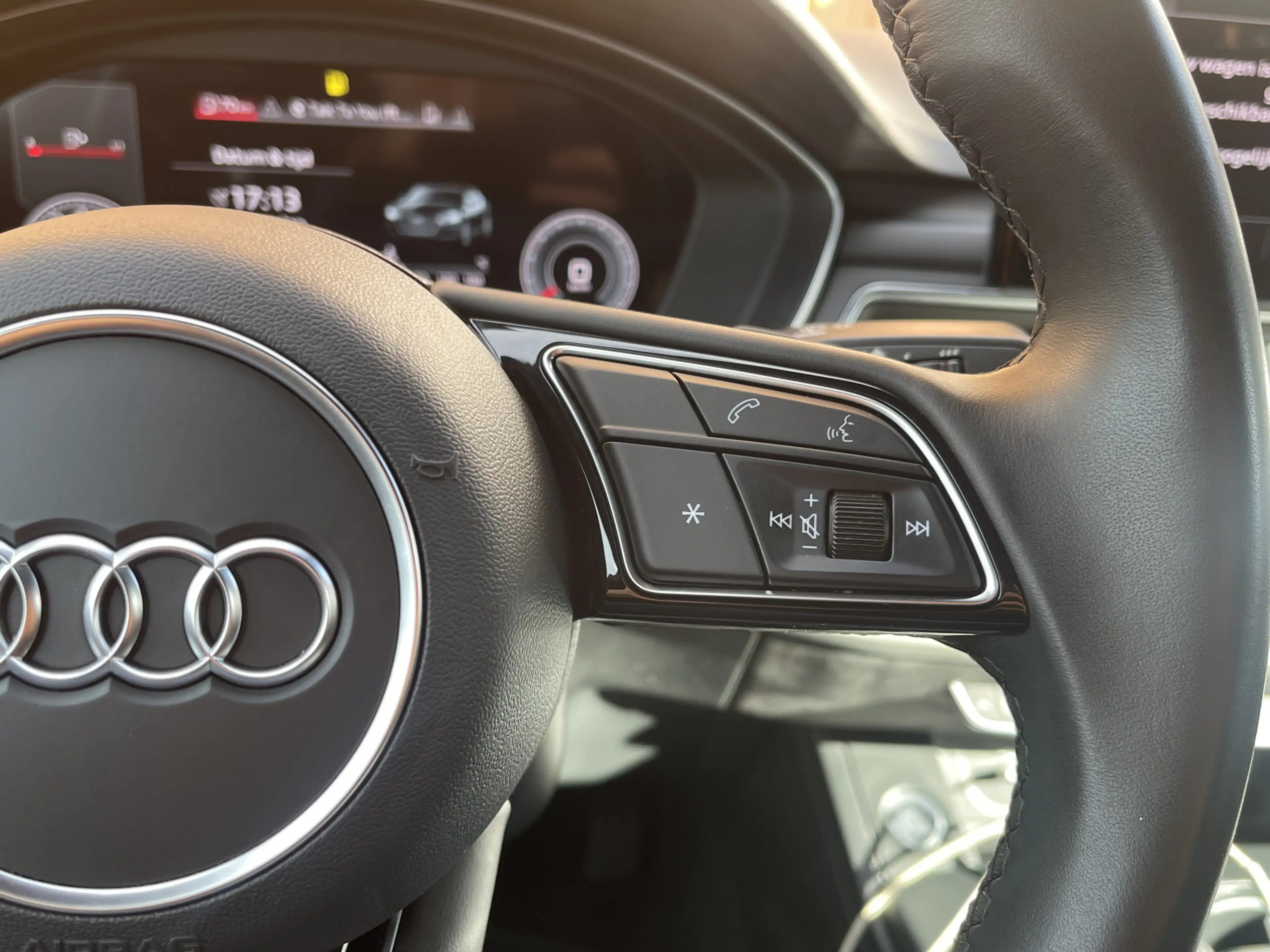 Audi A5 Sportback 40 TFSI quattro S edition | Trekhaak Weg — photo 16