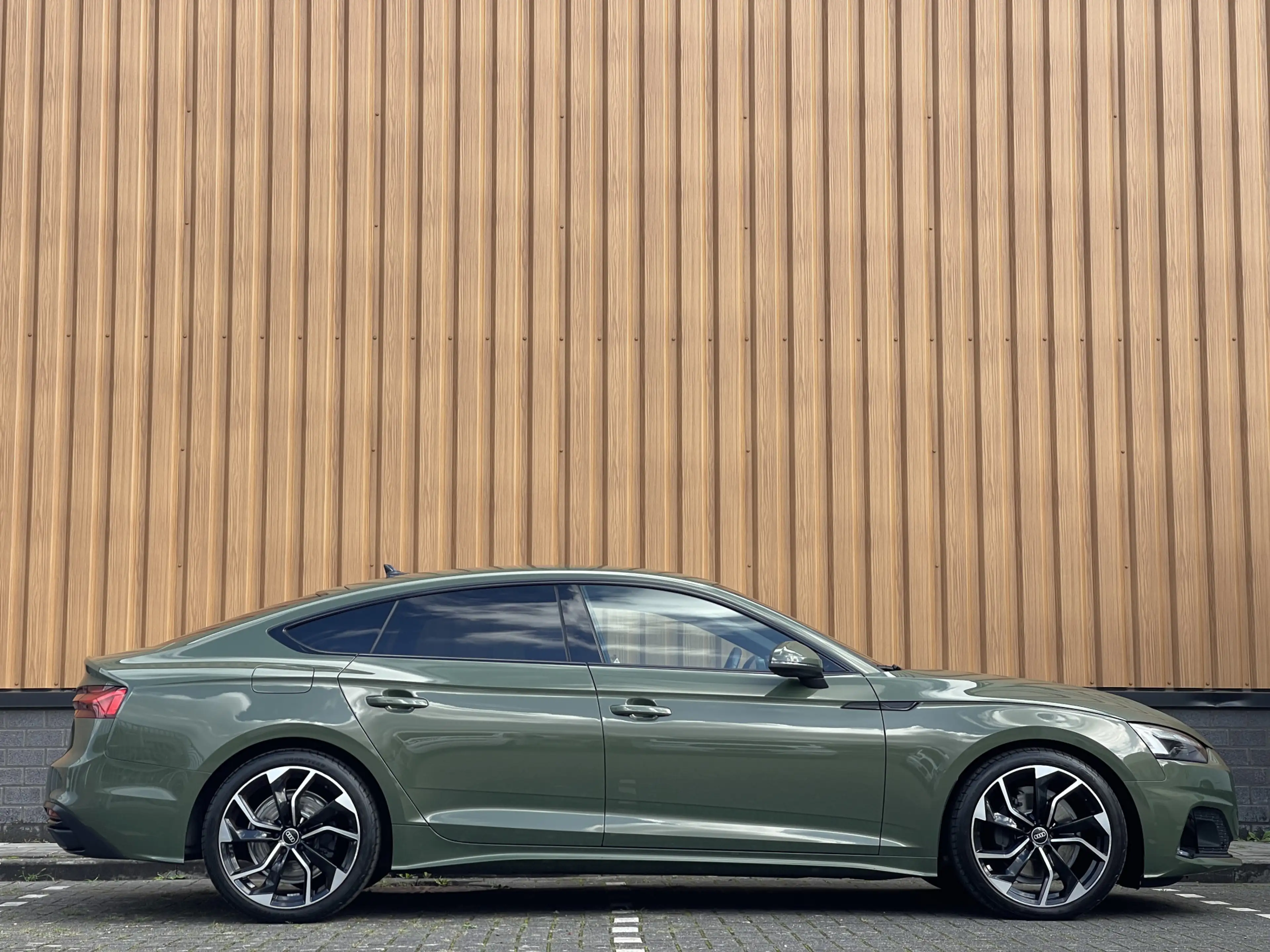 Audi A5 Sportback 40 TFSI quattro S edition | Trekhaak Weg — photo 4