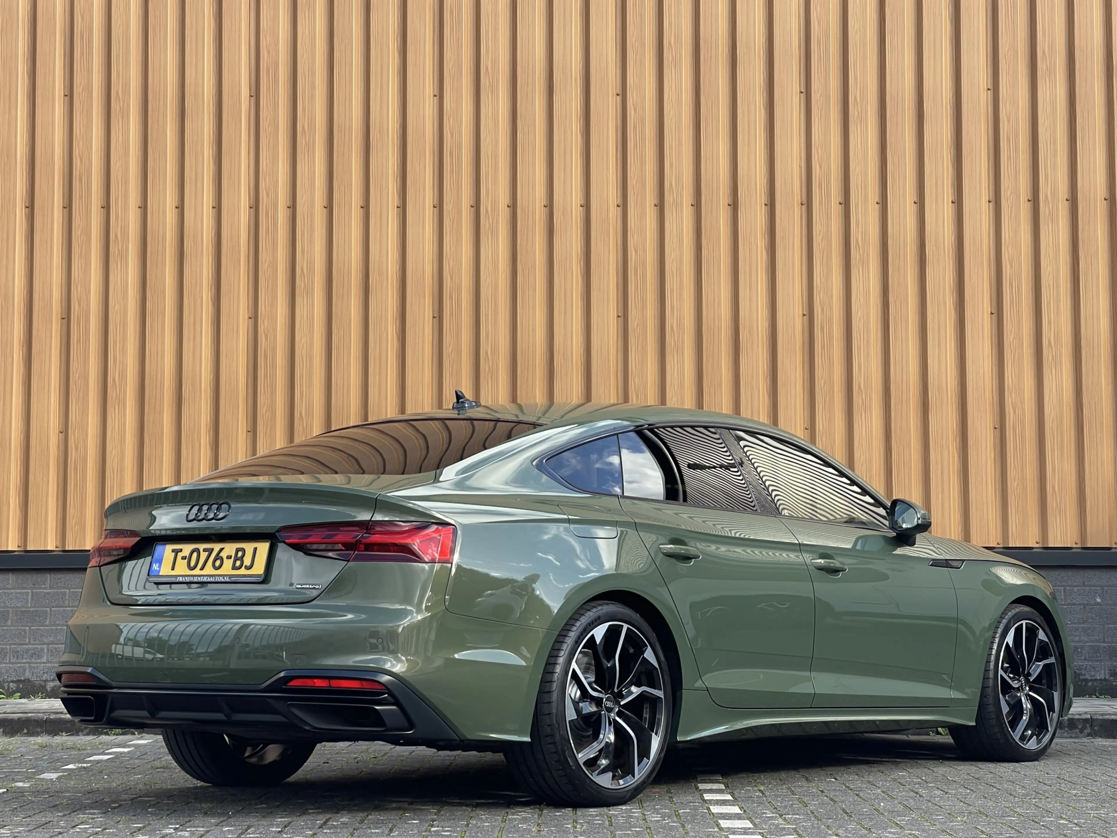 Audi A5 Sportback 40 TFSI quattro S edition | Trekhaak Weg — photo 5