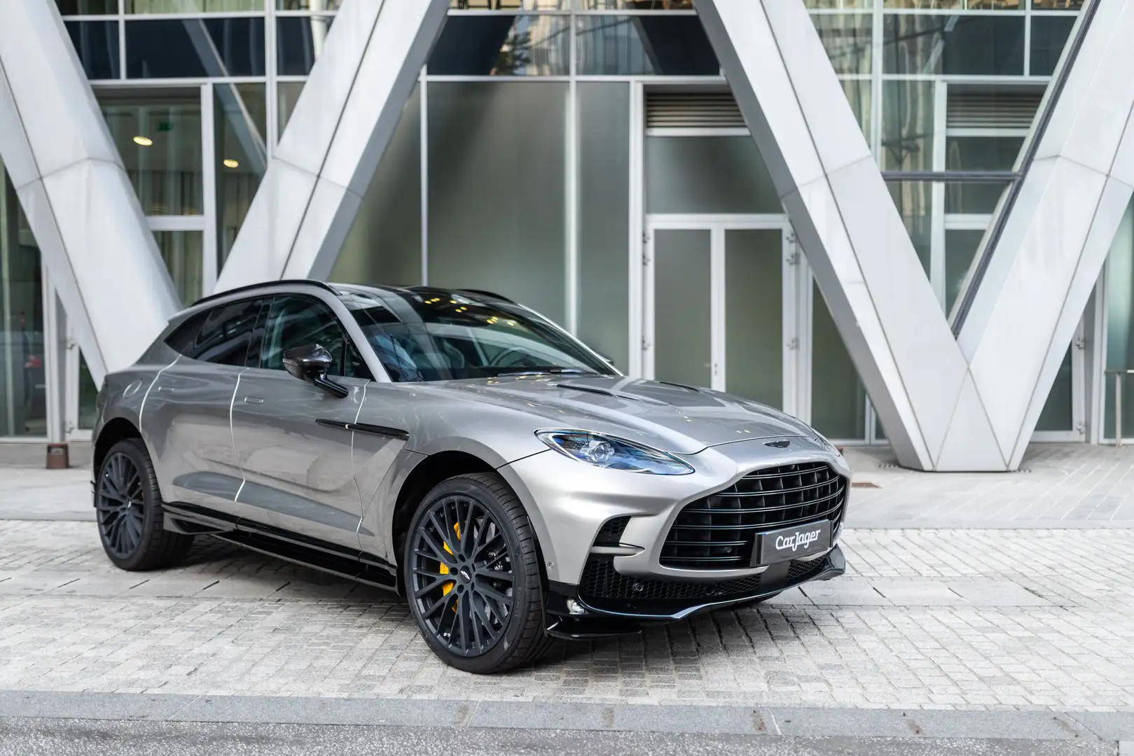 Aston Martin DBX 707 - Q spirit Silver - Facelift - Carbone - PPF Silber - 1