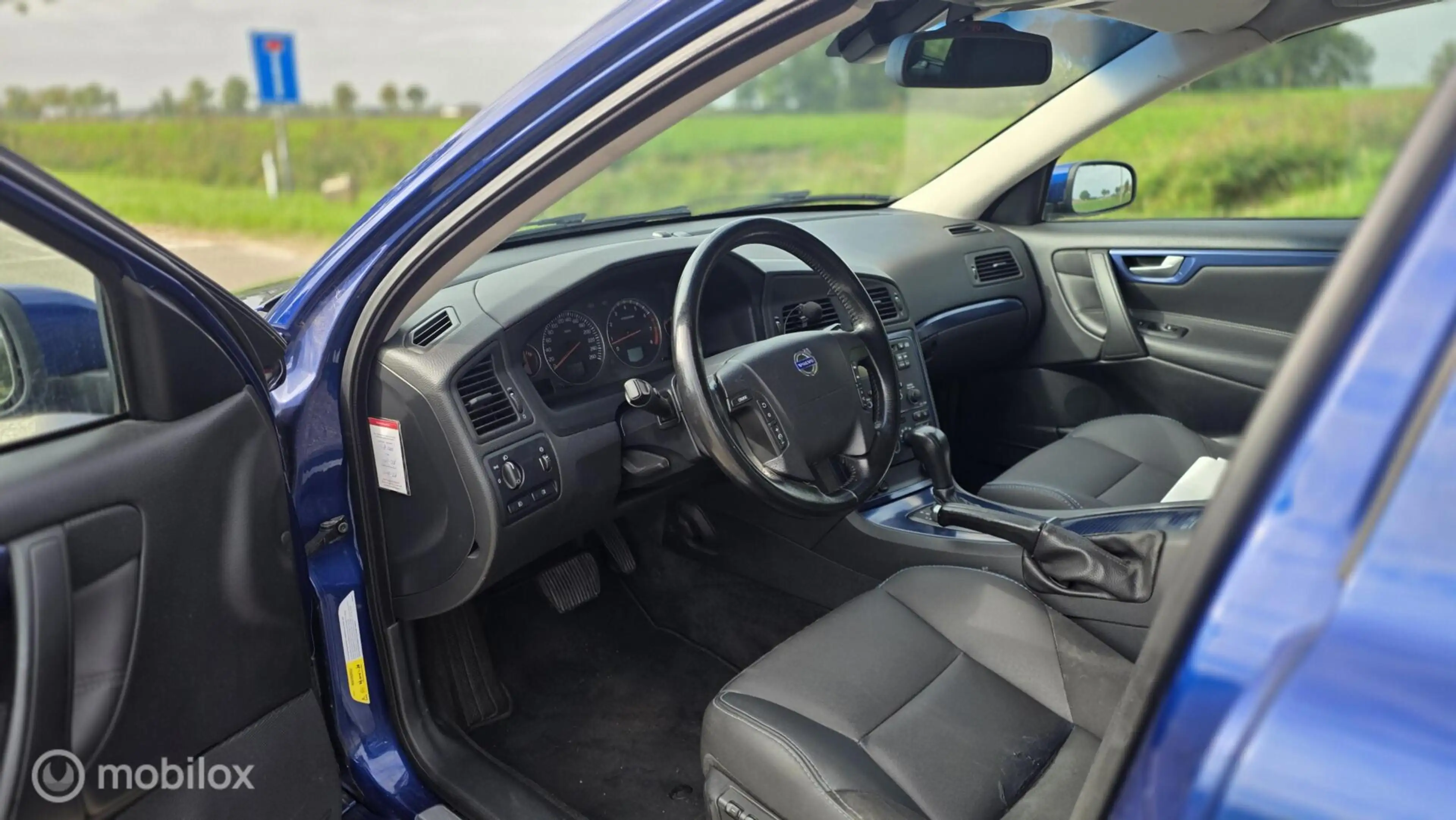 Volvo V70 2.5T Ocean Race aut. — photo 20
