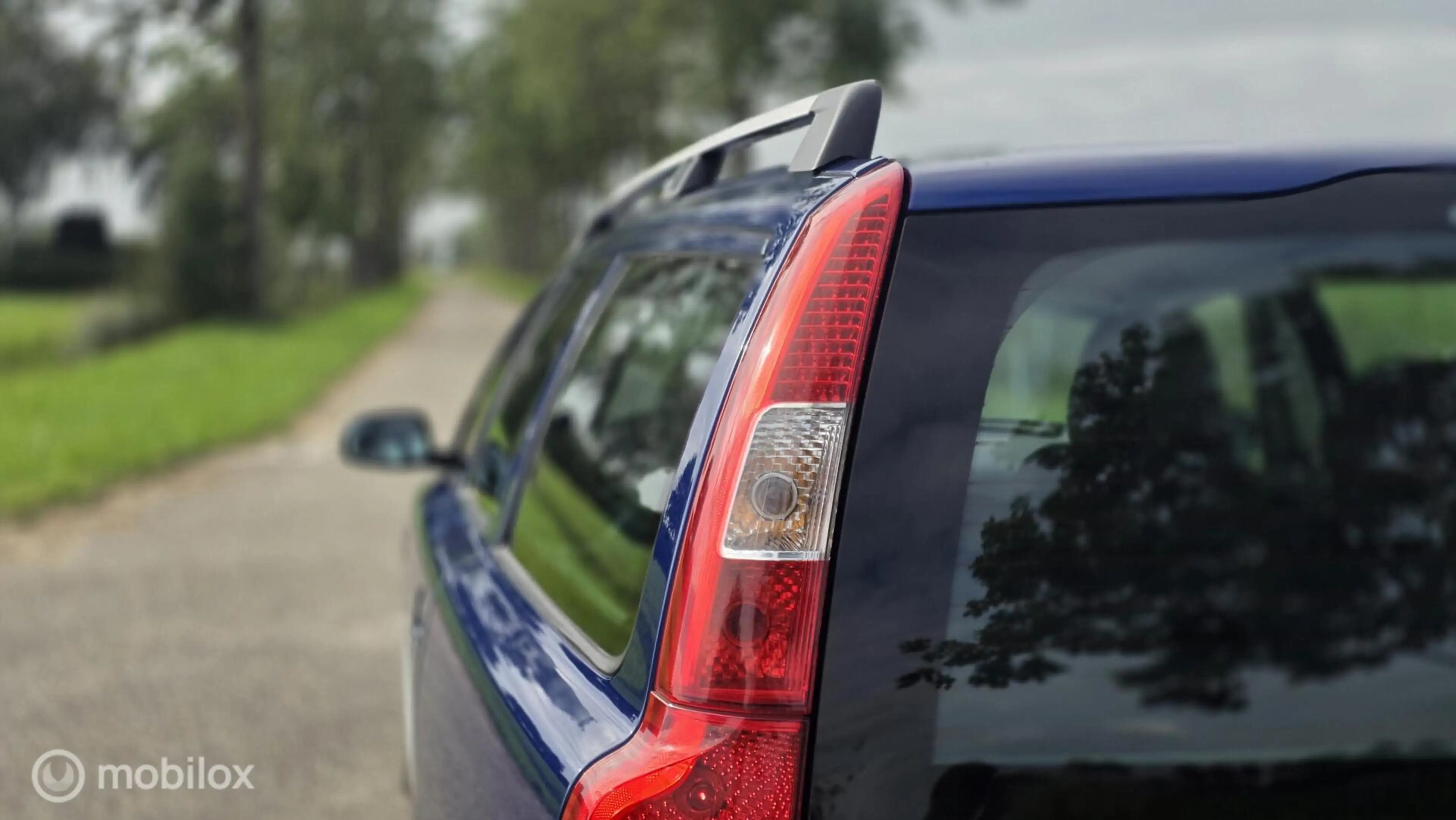 Volvo V70 2.5T Ocean Race aut. — photo 11