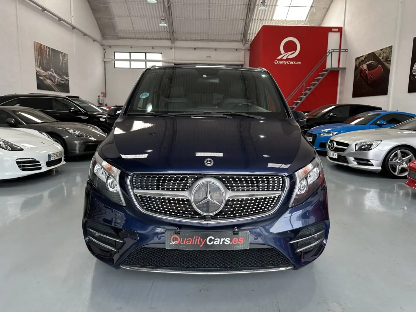 Mercedes-Benz V 300d Extralargo Avantgarde Bleu - 2