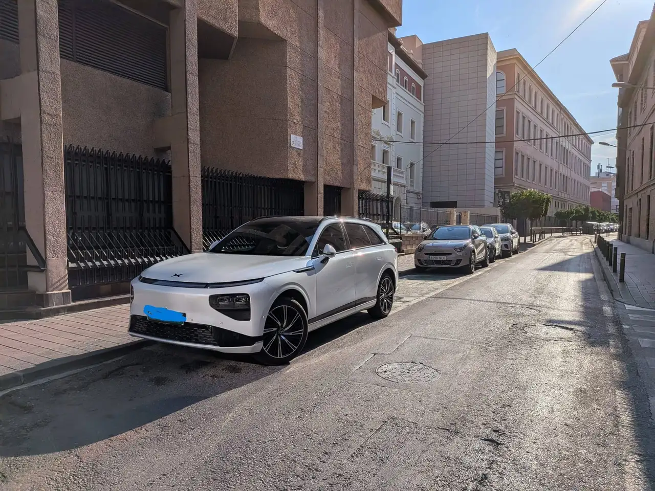 Xpeng G9