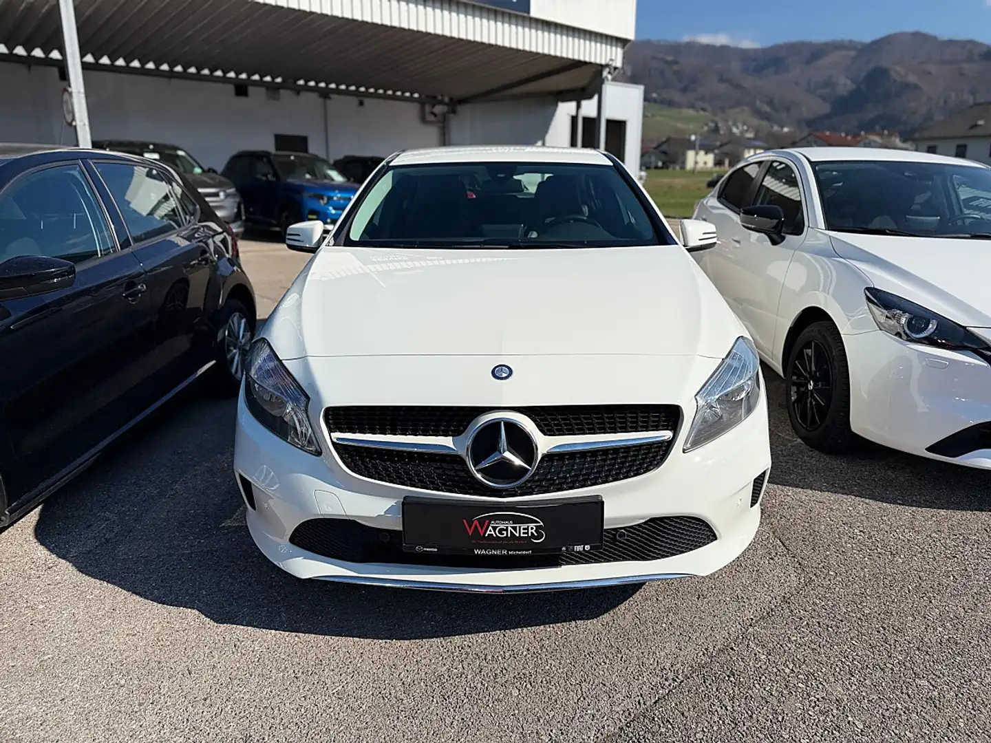 Mercedes-Benz A 180 d Weiß - 2