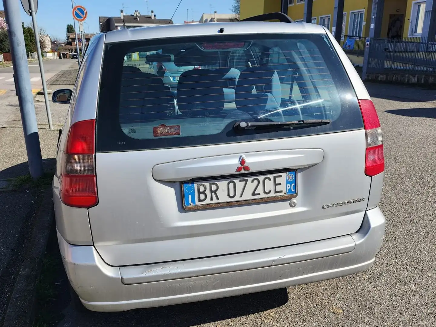 Mitsubishi Space Star Space+Star+1.3+16v+Family+1 Stříbrná - 2