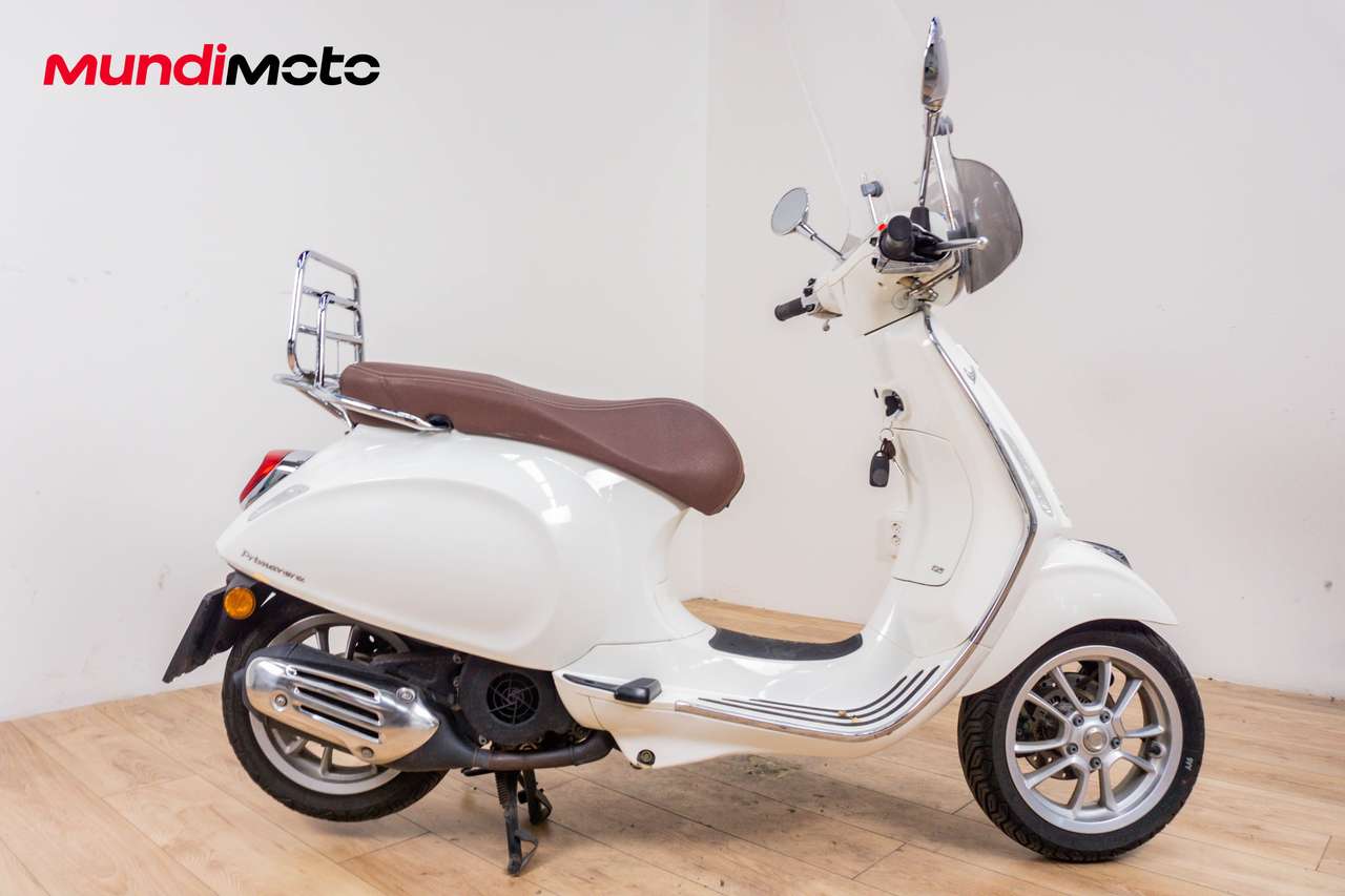 Vespa Primavera 125