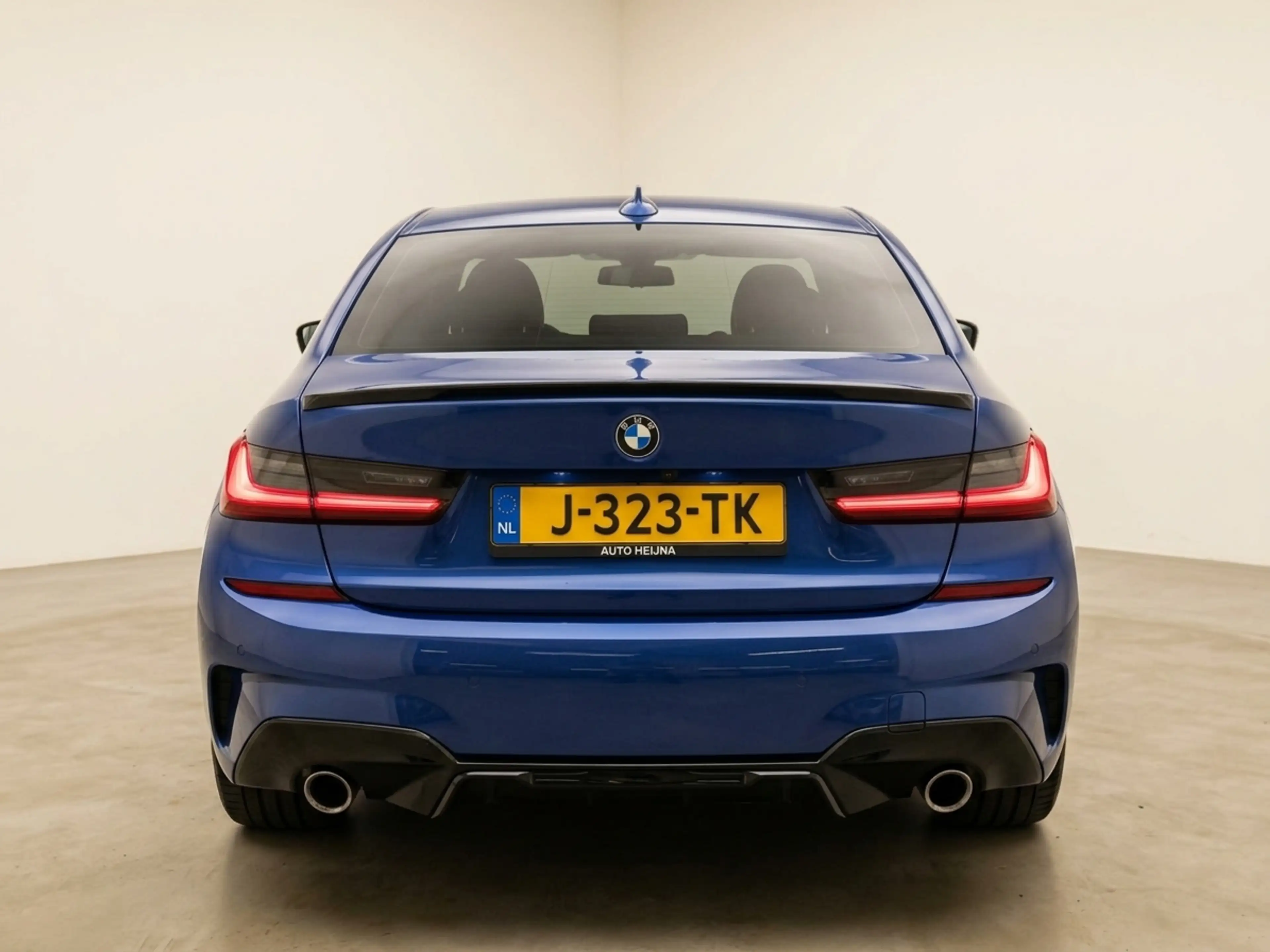 BMW 318 3-serie 318i High Executive Edition M-PAKKET NL-AU — photo 4