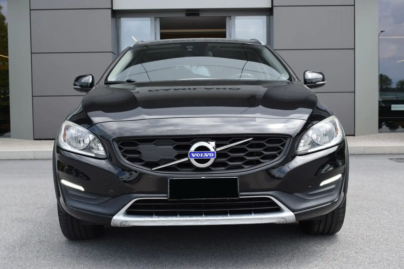 Volvo V60 Cross Country D4 Geartronic Business Black - 2
