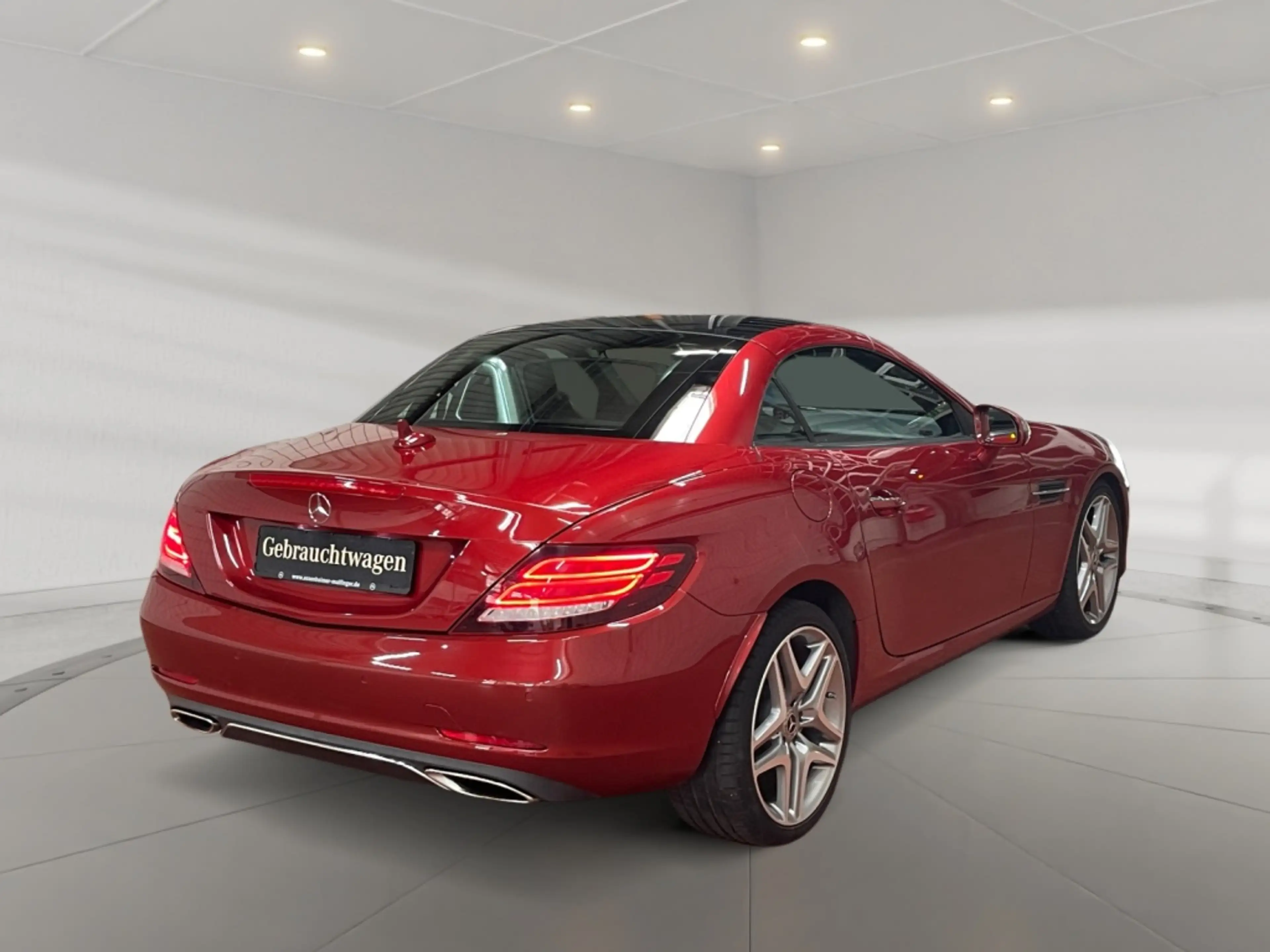 Mercedes-Benz SLC 300 Roadster  AMG+Comand+Carbon+Pano+Cam+LED — photo 3