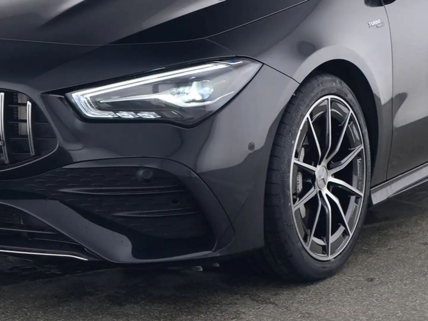 Mercedes-Benz CLA 35 AMG 4M Coupé LED+MBUX+Wide+Park+Keylessgo Zwart - 2