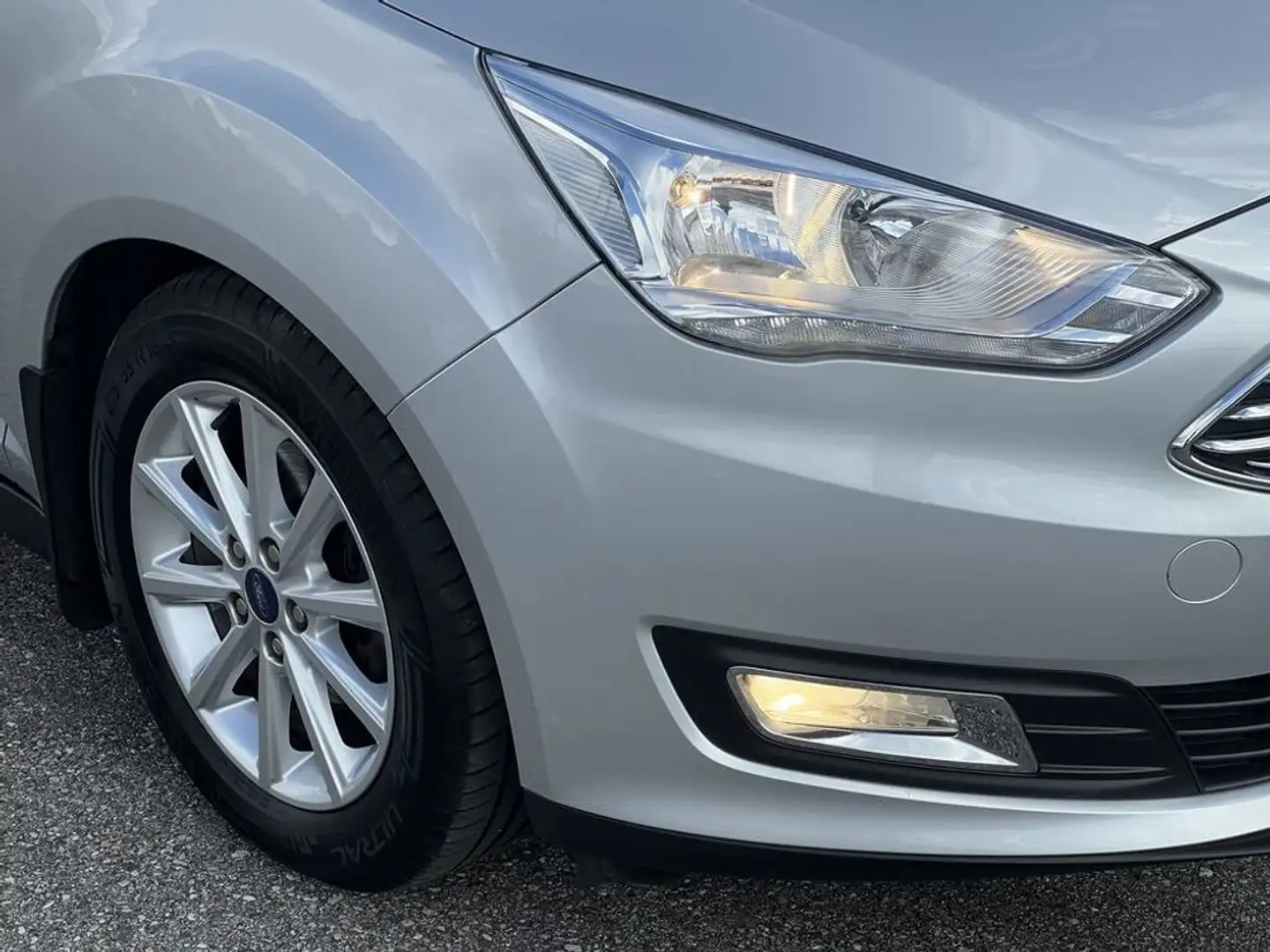 Ford C-Max Titanium + AHK Silber - 2