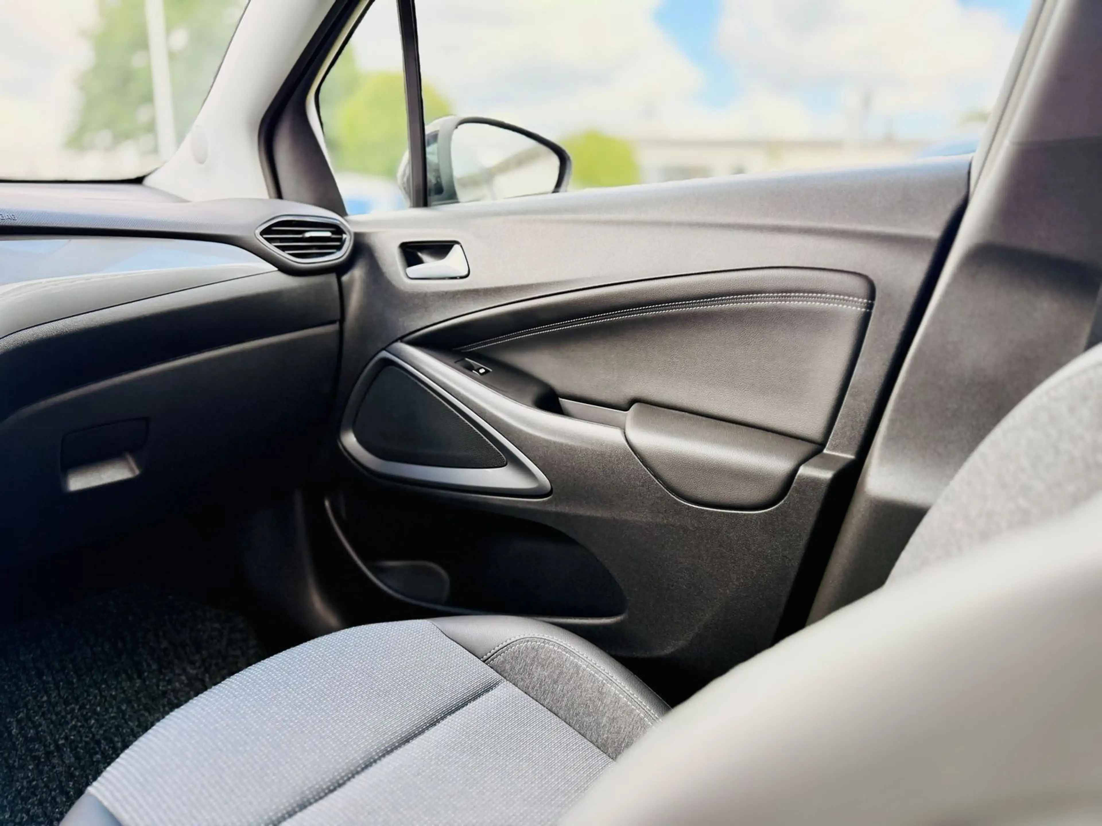 Opel Crossland X 1,2 T ENJOY, Navi, ECO-LED, RFK, PTS, SHZ, LKH, BF — photo 14