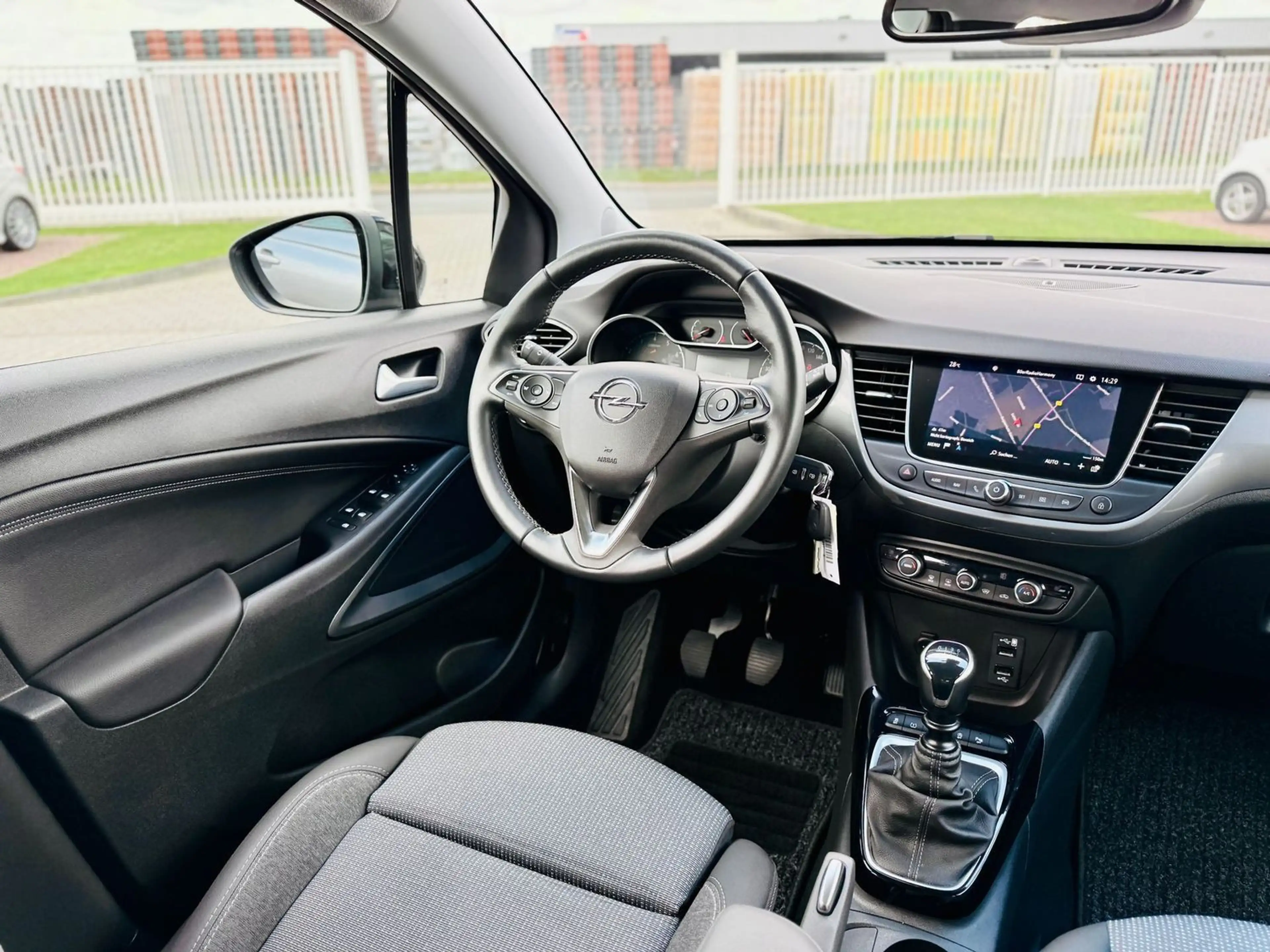 Opel Crossland X 1,2 T ENJOY, Navi, ECO-LED, RFK, PTS, SHZ, LKH, BF — photo 12