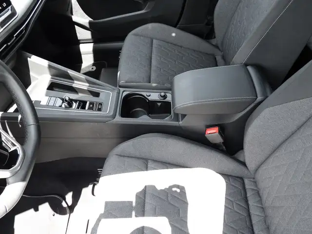 Volkswagen Golf view 15