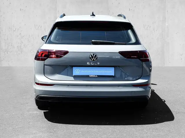 Volkswagen Golf view 6