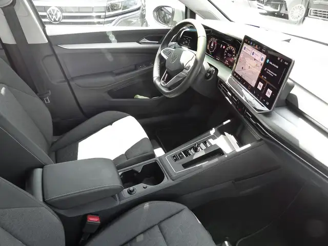 Volkswagen Golf view 8